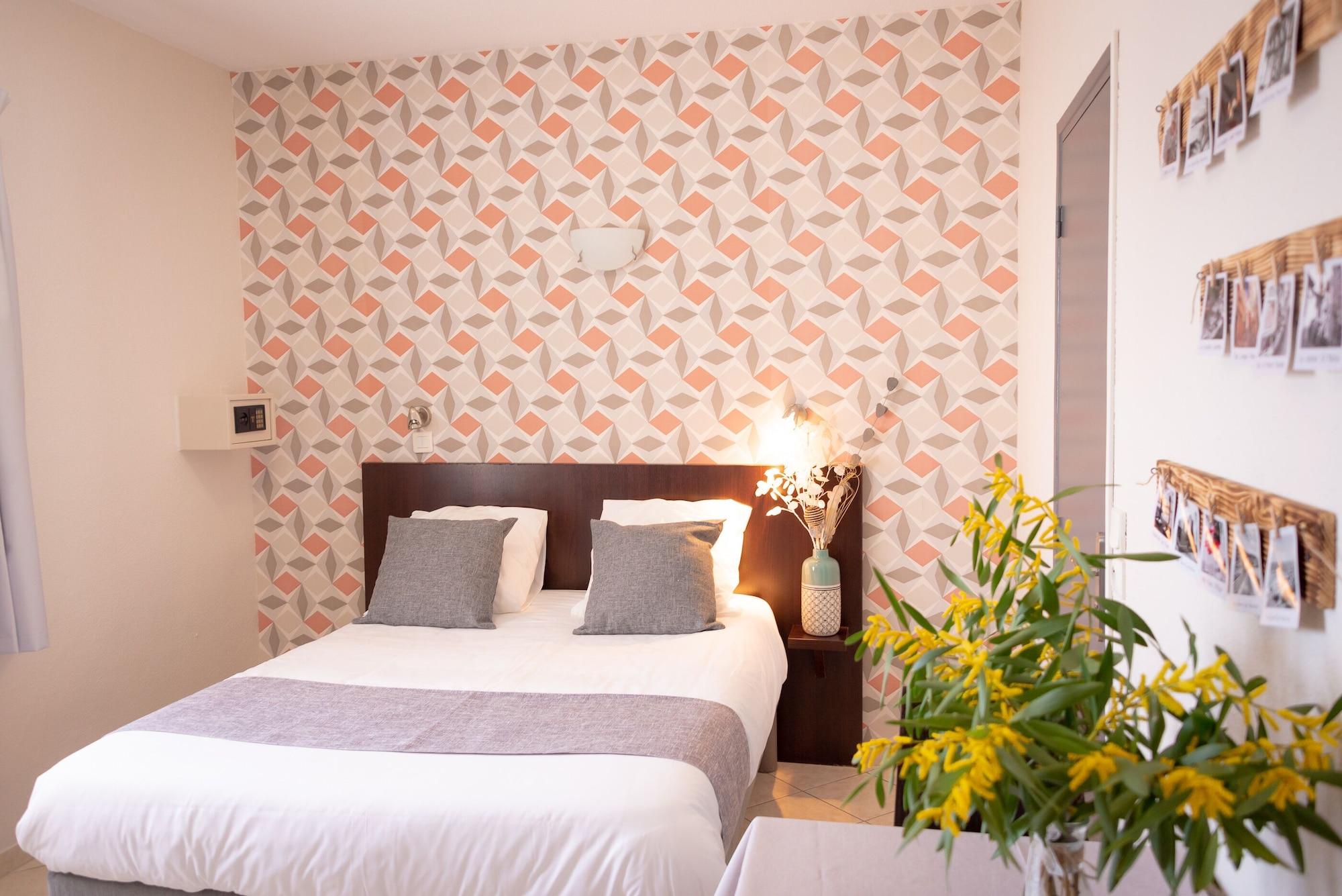 Hotel Et Appartements Reine D'Azur โรกบรูน-กัป-มาร์แต็ง ภายนอก รูปภาพ
