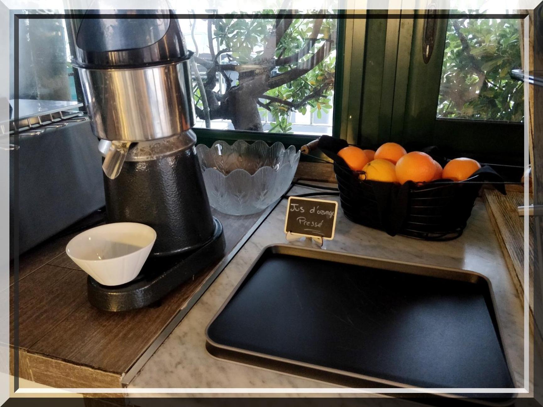Hotel Et Appartements Reine D'Azur โรกบรูน-กัป-มาร์แต็ง ภายนอก รูปภาพ