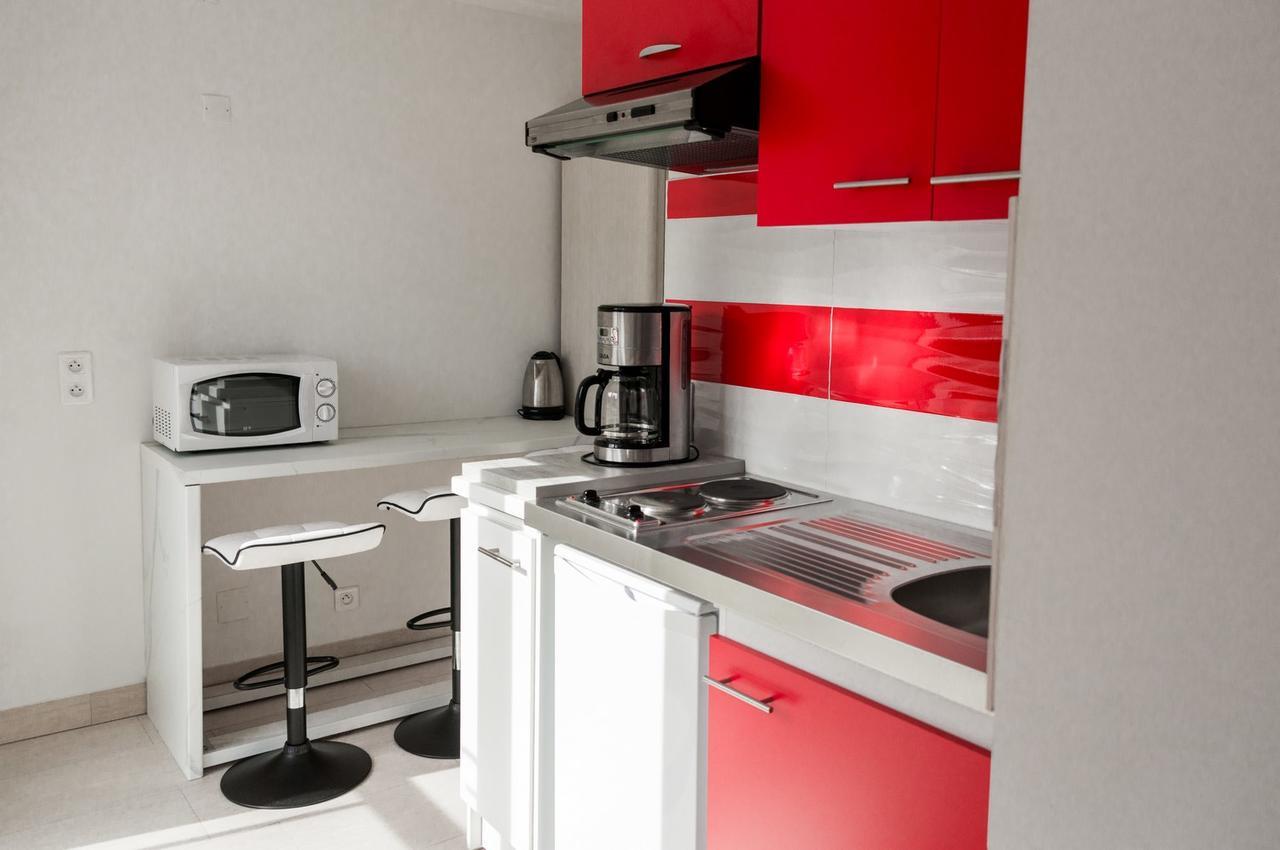 Hotel Et Appartements Reine D'Azur โรกบรูน-กัป-มาร์แต็ง ภายนอก รูปภาพ